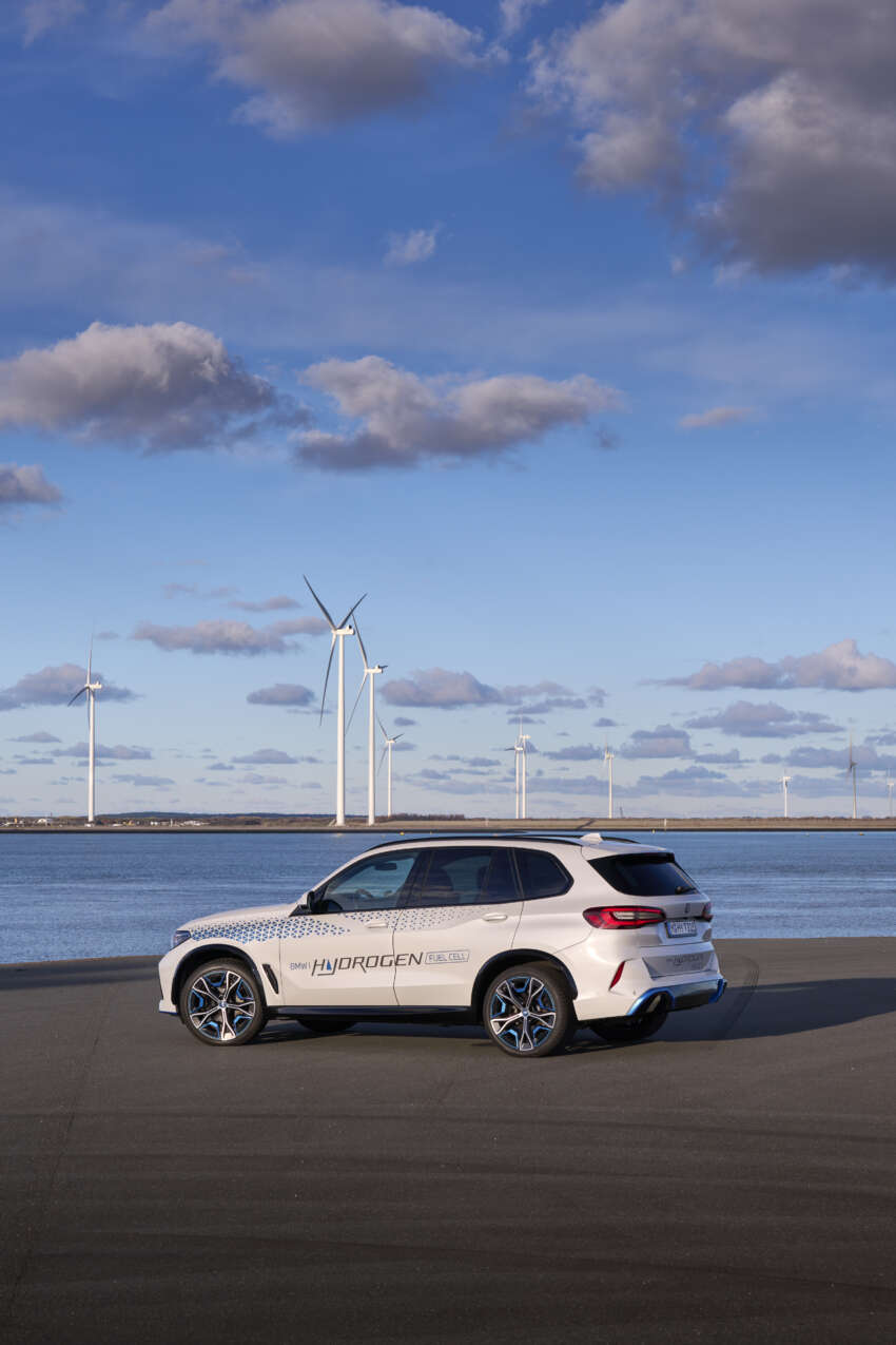 BMW iX5 Hydrogen has 401 hp power, 504 km range 1581834