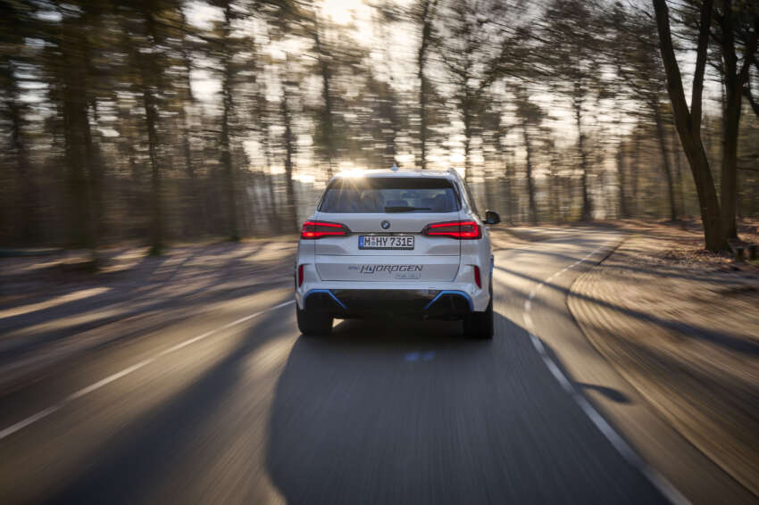 BMW iX5 Hydrogen has 401 hp power, 504 km range 1581878
