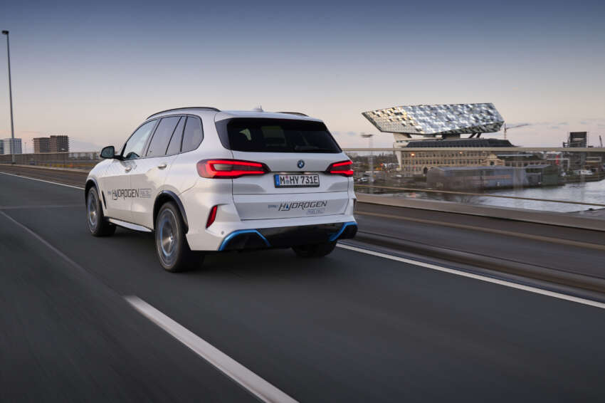 BMW iX5 Hydrogen has 401 hp power, 504 km range 1581885