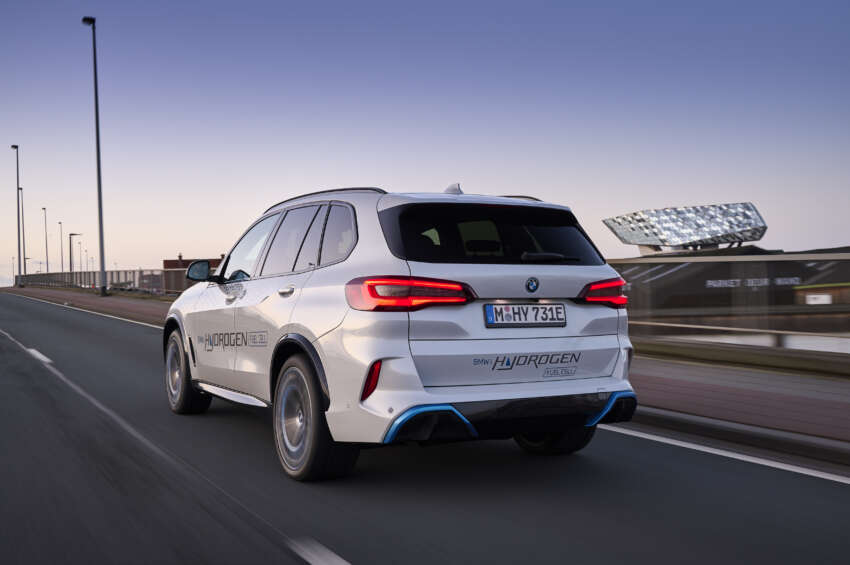 BMW iX5 Hydrogen has 401 hp power, 504 km range 1581887