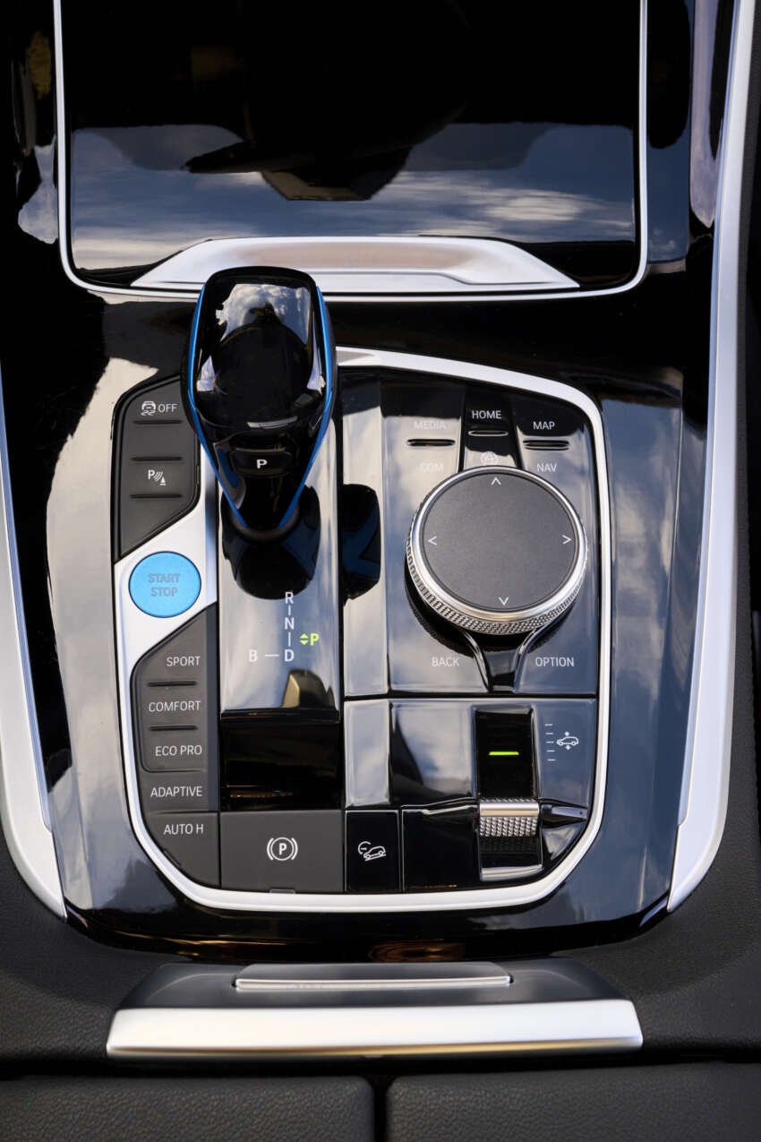 BMW iX5 Hydrogen has 401 hp power, 504 km range 1581842