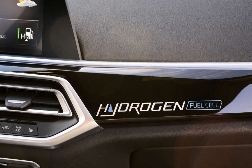 BMW iX5 Hydrogen has 401 hp power, 504 km range 1581813