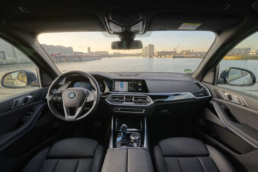 BMW iX5 Hydrogen has 401 hp power, 504 km range 1581816