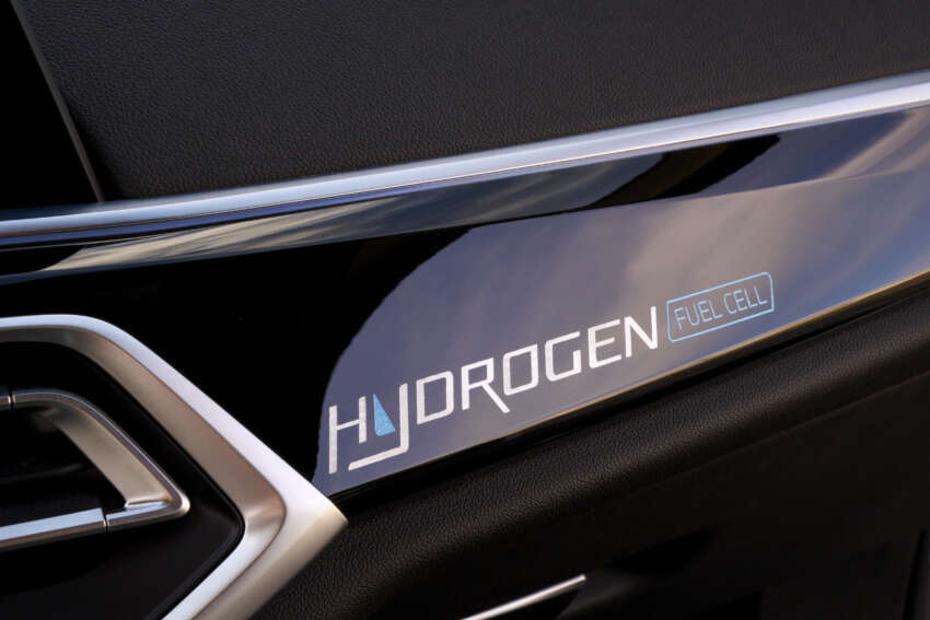 BMW iX5 Hydrogen has 401 hp power, 504 km range 1581826