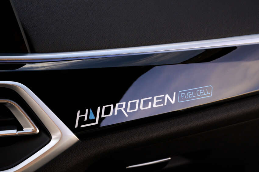 BMW iX5 Hydrogen has 401 hp power, 504 km range 1581829