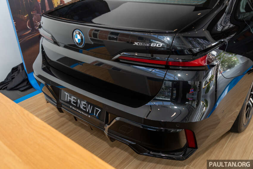 BMW i7 xDrive60 configurator shows RM730k price? 1593993