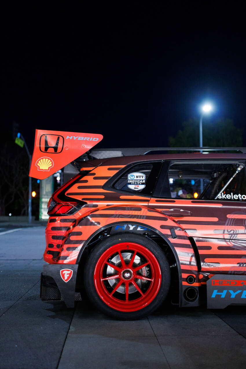Honda CR-V Hybrid Racer debuts – a beast in sheep’s clothing with an 800 hp IndyCar hybrid powertrain 1582731