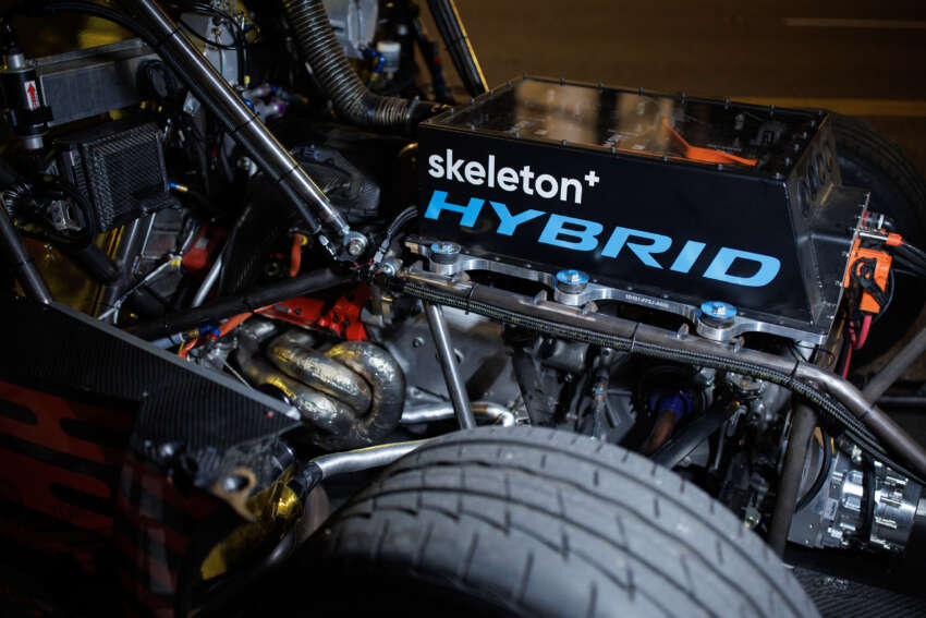 Honda CR-V Hybrid Racer debuts – a beast in sheep’s clothing with an 800 hp IndyCar hybrid powertrain 1582741