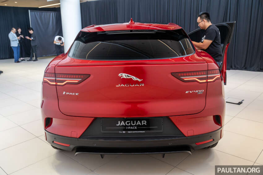 Jaguar I-Pace 2023 kini di Malaysia – dua varian, 400 PS/696 Nm, jarak EV 470 km; dari RM460,800 1595880
