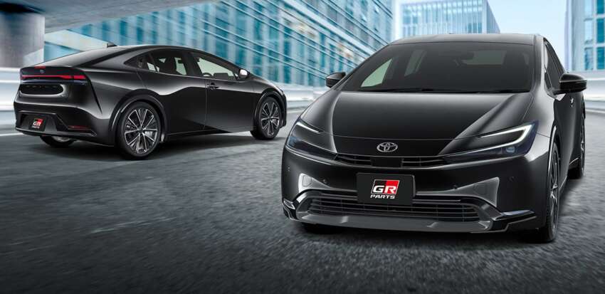 Toyota Prius 2023 dengan GR Parts kini di Jepun 1586970