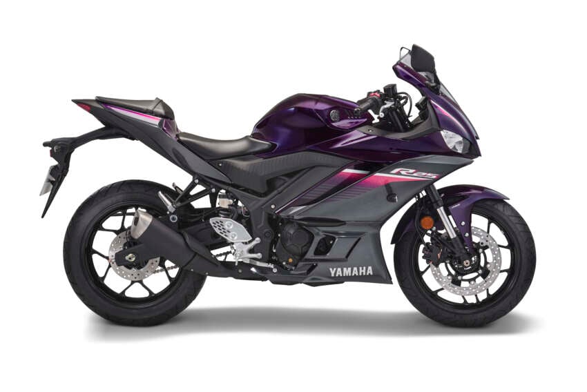 2023 Yamaha R25 gets colour update, RM22,998 1593384