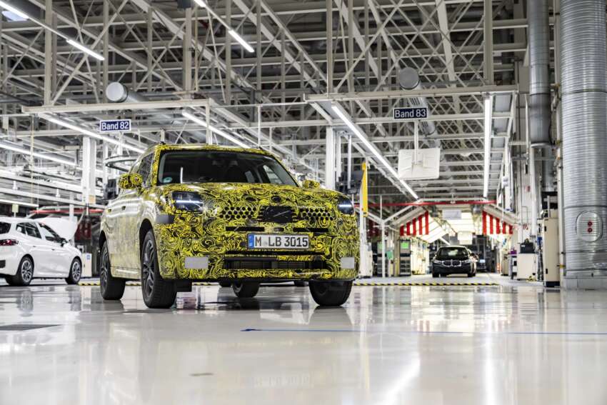 MINI Countryman Electric teased at BMW Plant Leipzig 1582379