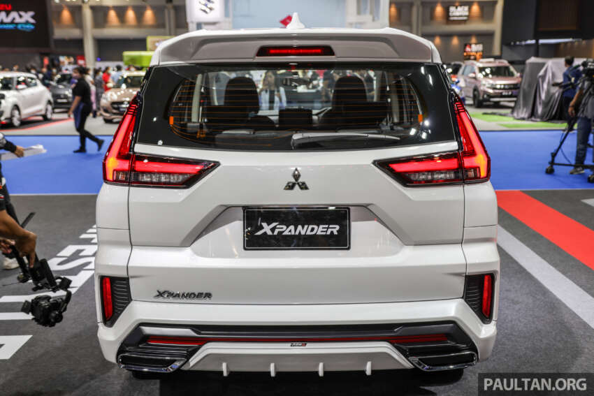 Bangkok 2023: Mitsubishi Xpander and Xpander Cross facelifts – updated styling; 1.5L with CVT; from RM104k 1592011