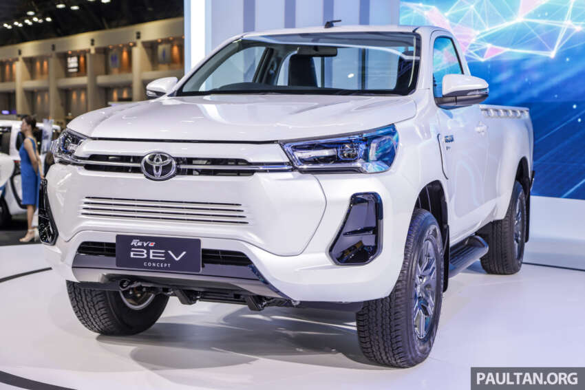 Bangkok 2023: Toyota Hilux Revo BEV concept shown as preview for all-electric version of pick-up truck 1592921