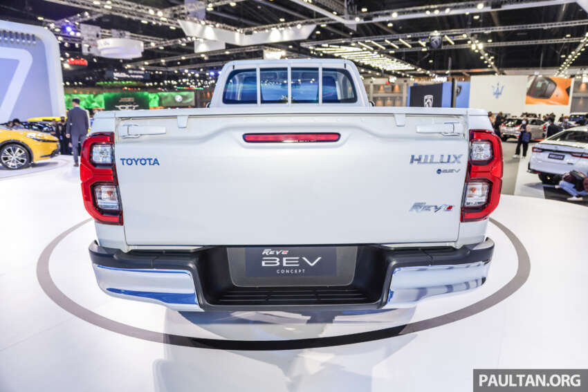 Bangkok 2023: Toyota Hilux Revo BEV concept shown as preview for all-electric version of pick-up truck 1592924
