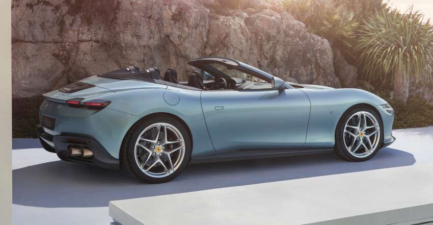 Ferrari Roma Spider debuts – 620 PS and 760 Nm soft-top convertible rolls in as the Portofino M replacement Image #1590129