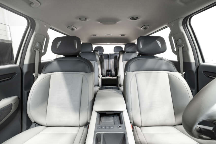 Kia EV9 unveiled – E-GMP three-row EV SUV with six or seven seats,  180-degree swivel seats for 2nd row 1588466