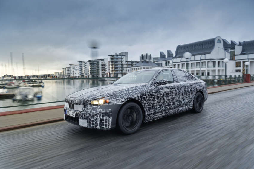BMW i5 – first ever electric 5 Series teased again during winter tests, completes 3,000 km icy road trip 1596179