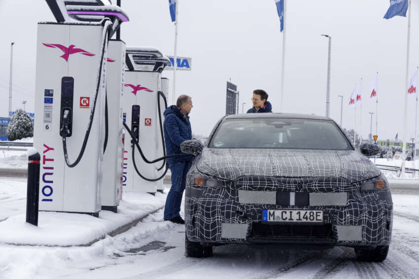 BMW i5 – first ever electric 5 Series teased again during winter tests, completes 3,000 km icy road trip 1596185
