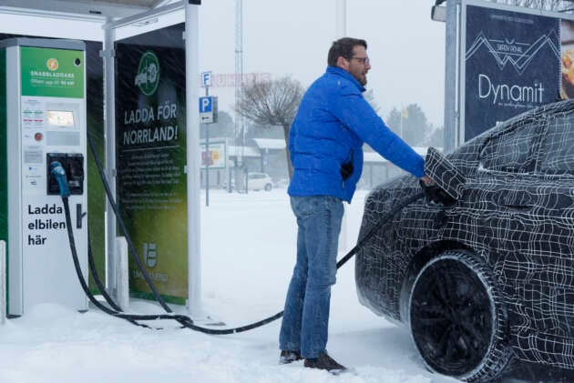 BMW i5 – first ever electric 5 Series teased again during winter tests, completes 3,000 km icy road trip