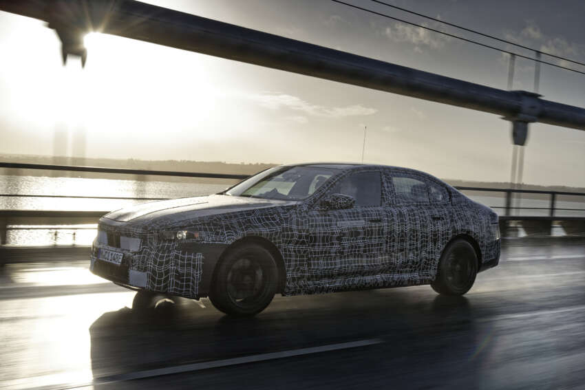 BMW i5 – first ever electric 5 Series teased again during winter tests, completes 3,000 km icy road trip 1596175