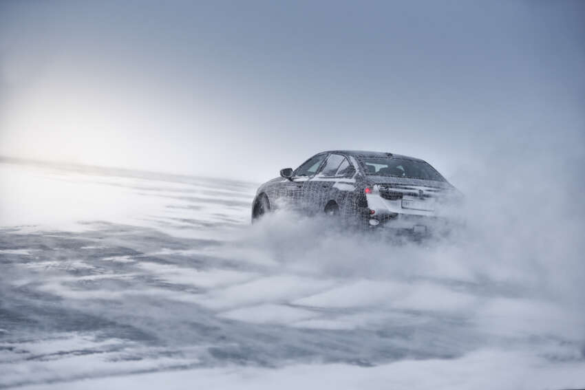 BMW i5 – first ever electric 5 Series teased again during winter tests, completes 3,000 km icy road trip 1596245
