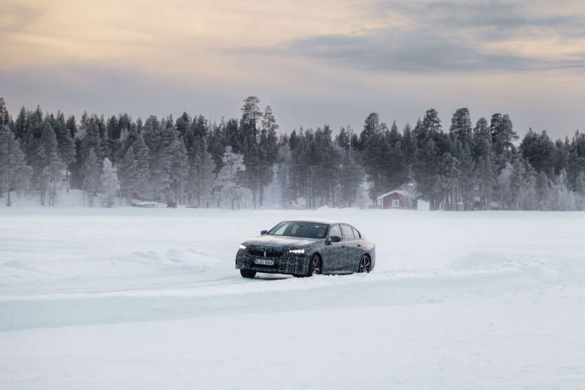 BMW i5 – first ever electric 5 Series teased again during winter tests, completes 3,000 km icy road trip 1596196