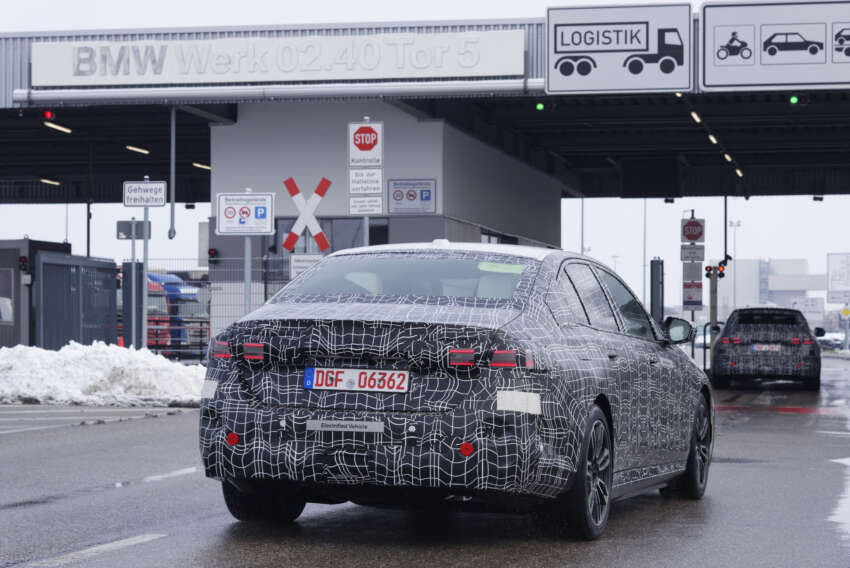 BMW i5 – first ever electric 5 Series teased again during winter tests, completes 3,000 km icy road trip 1596220