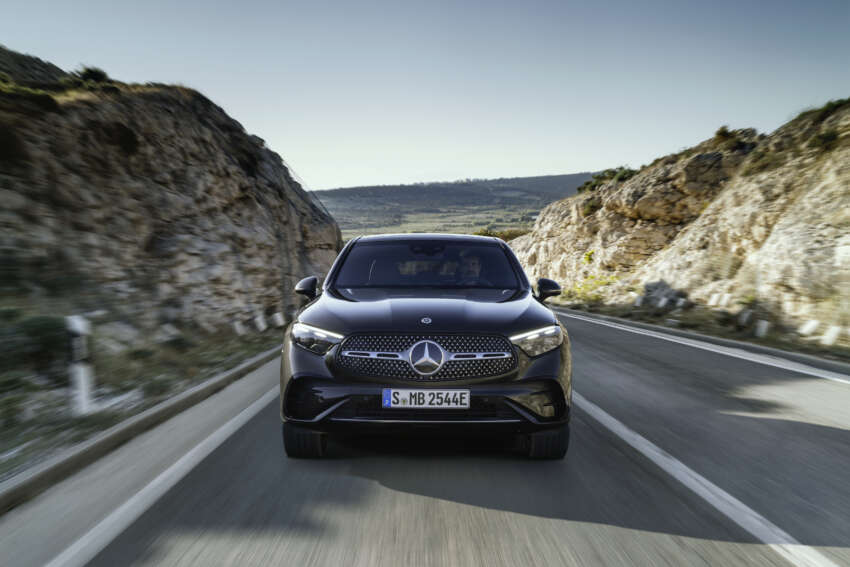 2023 C254 Mercedes-Benz GLC Coupe debuts – 48V mild-hybrids, PHEVs with up to 131km of electric range 1588483