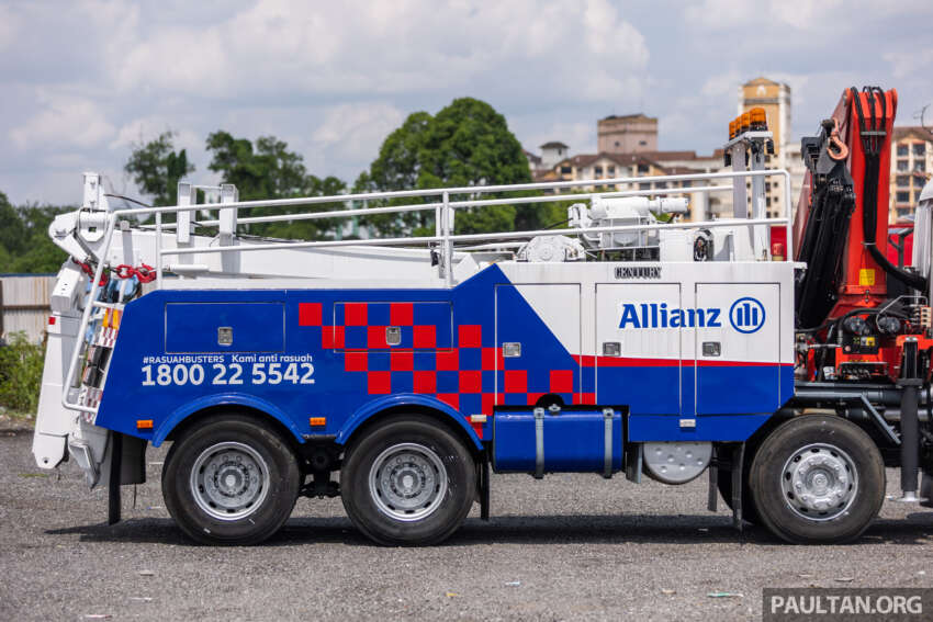 Allianz Truck Warrior – roadside assistance/towing for goods vehicles up to 7.5t with a RM120 policy add-on 1597844