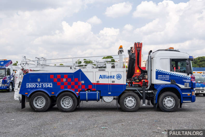Allianz Truck Warrior – roadside assistance/towing for goods vehicles up to 7.5t with a RM120 policy add-on 1597837