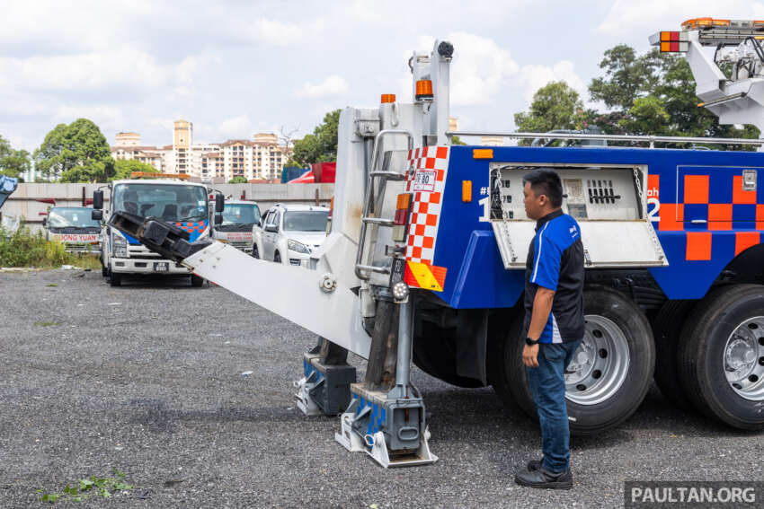 Allianz Truck Warrior – roadside assistance/towing for goods vehicles up to 7.5t with a RM120 policy add-on 1597864