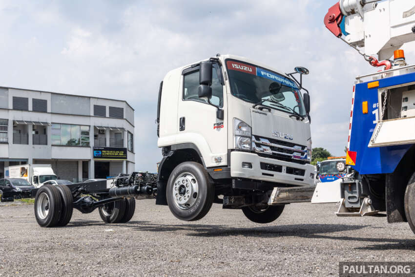 Allianz Truck Warrior – roadside assistance/towing for goods vehicles up to 7.5t with a RM120 policy add-on 1597874