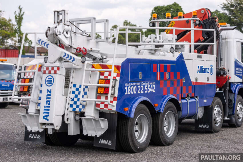 Allianz Truck Warrior – roadside assistance/towing for goods vehicles up to 7.5t with a RM120 policy add-on 1597843