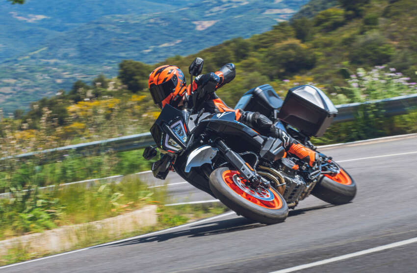 KTM 890 SMT Supermoto Tourer diperkenal – 105 hp 1606230