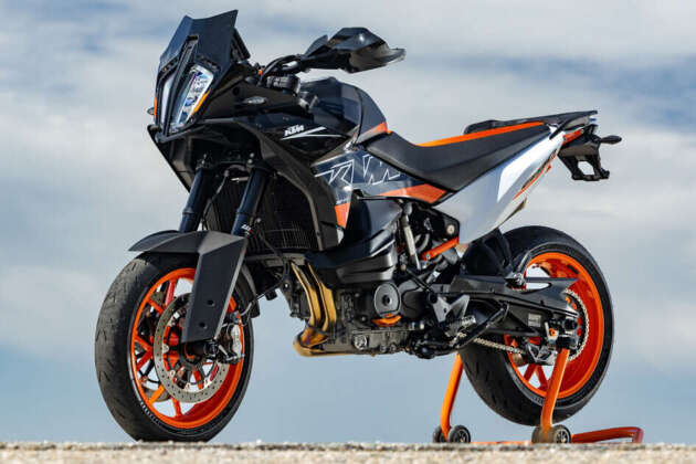 KTM 890 SMT Supermoto Tourer diperkenal – 105 hp