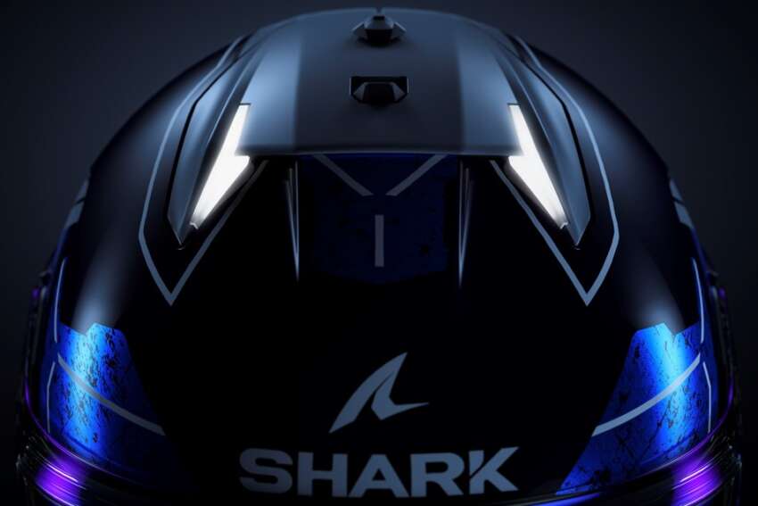 2023 Shark Skwal i3 helmet with integrated brake light, expected availability in Malaysia market by July 1600994