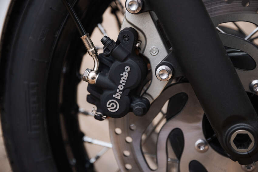 Triumph T120 Black edisi Distinguished Gentleman’s Ride diperkenal – hanya 250 unit untuk seluruh dunia 1600621