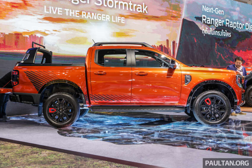 Bangkok 2023: Ford Ranger Stormtrak slots between Wildtrak, Raptor – 20′ rims, full screen meter, e-shifter 1597978