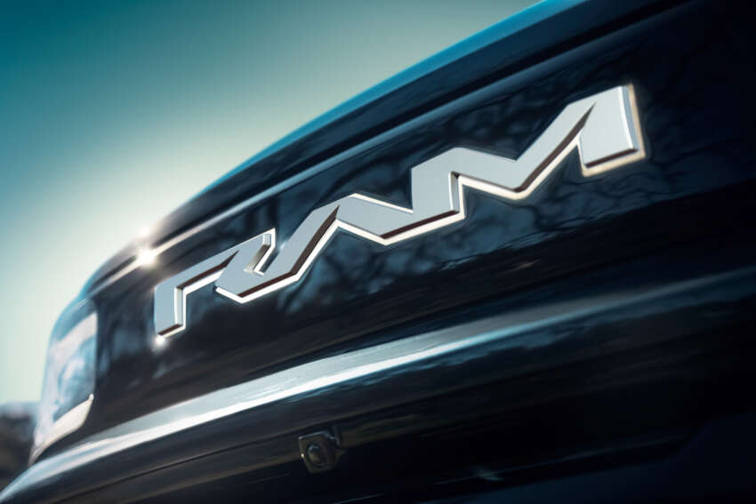 2025 Ram 1500 REV debuts at NYIAS – up to 229 kWh battery, 805 km EV range; dual-motor 663 PS, 841 Nm 1600139