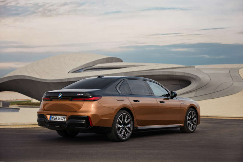 BMW i7 M70 – M electric limo hits 100 km/h in 3.7s 1604351