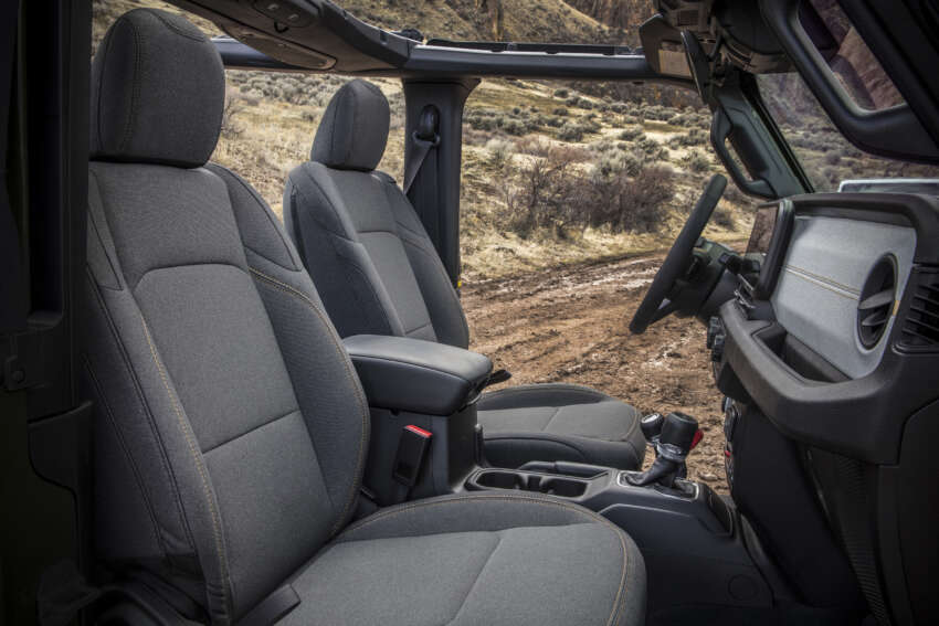 2024 Jeep Wrangler – improved off-roading capability, plus side curtain airbags, forward collision warning 1600416