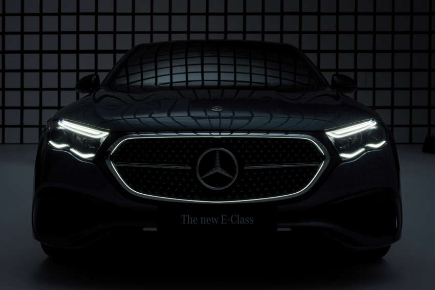 Mercedes-Benz E-Class W214 2024 – Hibrid ringkas, jarak EV hingga 115 km; MBUX Superscreen 1606455