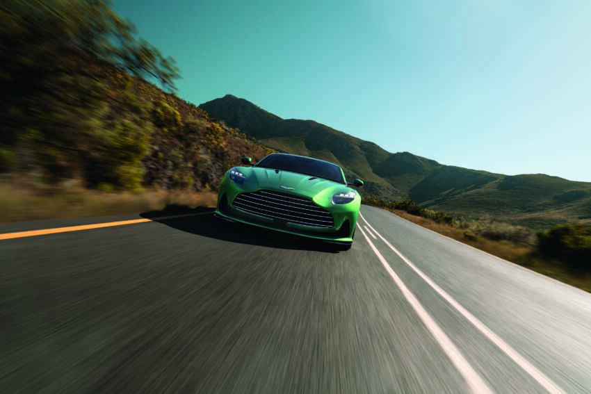 Aston Martin DB12 debuts – 680 PS/800 Nm V8, 0-96 km/h in 3.5s, 323 km/h; all-new in-house infotainment 1618582