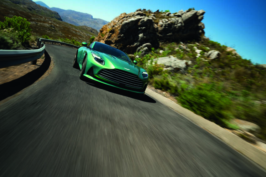 Aston Martin DB12 debuts – 680 PS/800 Nm V8, 0-96 km/h in 3.5s, 323 km/h; all-new in-house infotainment 1618585