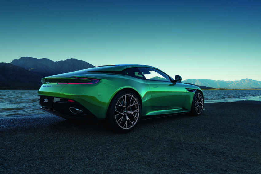 Aston Martin DB12 debuts – 680 PS/800 Nm V8, 0-96 km/h in 3.5s, 323 km/h; all-new in-house infotainment 1618595