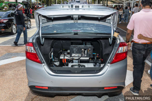 Perodua Bezza pemanduan autonomous oleh Reka — projek AI untuk perisian dan pembelajaran mesin