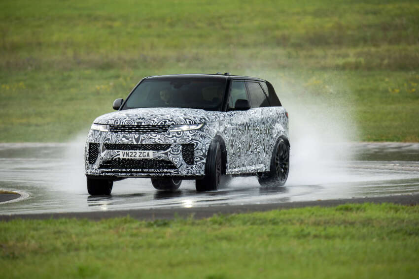 2023 Range Rover Sport SV debuts – 4.4L turbo V8; 635 PS, 750 Nm; 6D Dynamics hydraulics; BASS seats 1619896