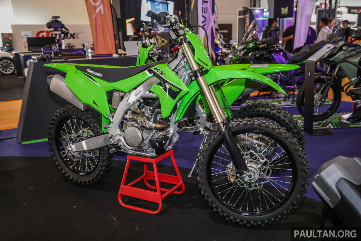 2023 Kawasaki KX250 and KX250X motocross motorcycles now in Malaysia, RM35,000 and RM35,500