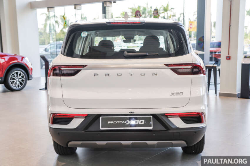 Proton X90 2023 dilancarkan — harga dari RM124k-RM153k, 1.5T-GDi 48V <em>mild-hybrid</em>, 6&7-tempat duduk 1612458